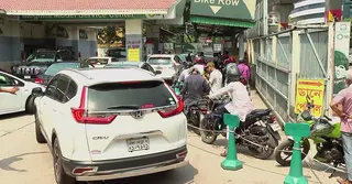 সংকট না থাকলেও পেট্রোল পাম্পে রয়েছে ভিড়